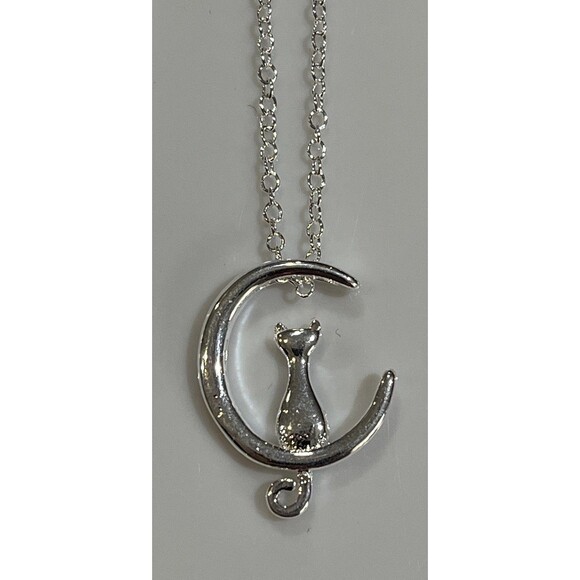 925 Sterling Silver Witchy Cat Sitting on Crescent Moon Pendant Necklace 17in - Picture 2 of 8
